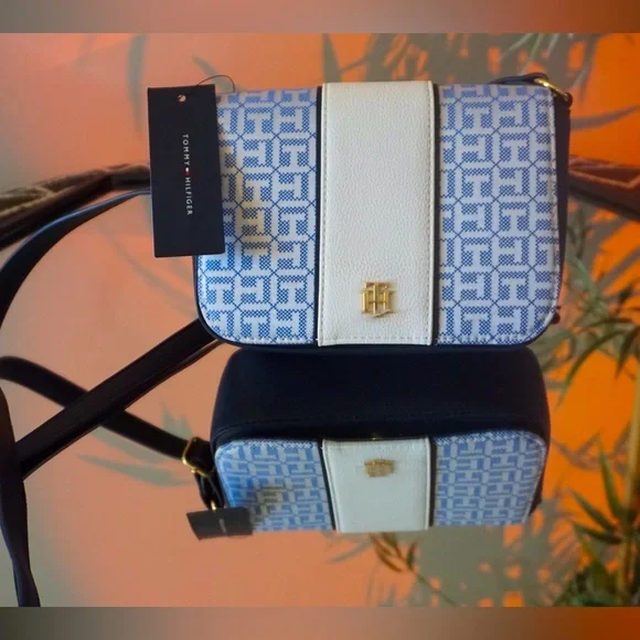 Tommy Hilfiger | Bags | Tommy Hilfiger Crossbody Bag | Poshmark